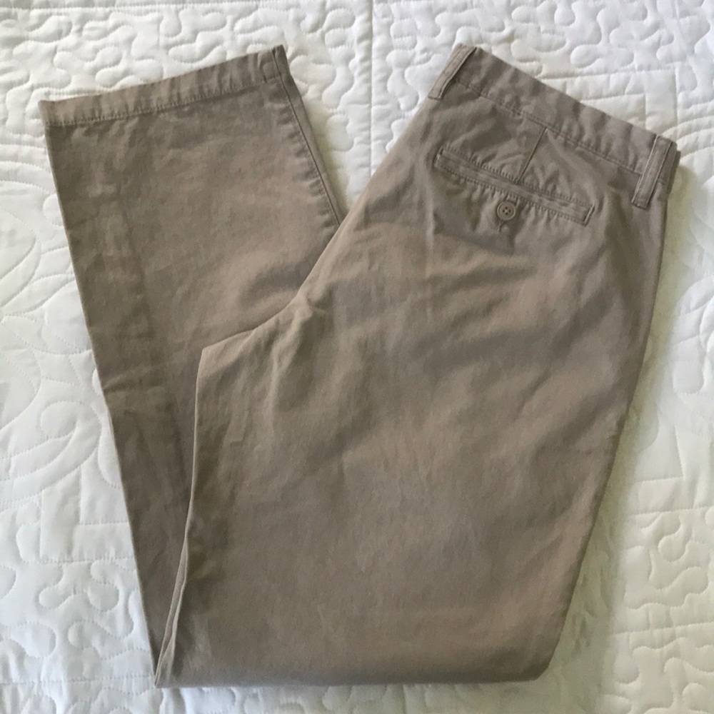 Men’s Khaki Pants